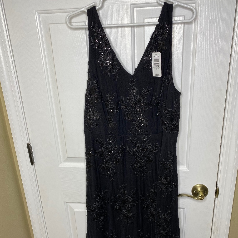 TORRID BLACK DRESS WITH SEQUINS